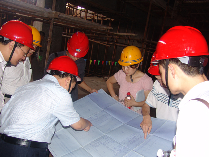 我院與學(xué)校基建處進(jìn)行仙林工科實(shí)驗(yàn)大樓建設(shè)對接