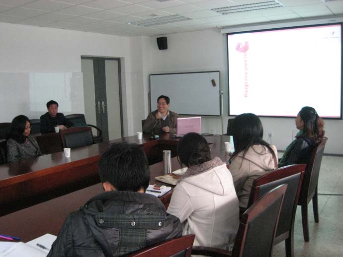 加拿大曼尼托巴大學(xué)Trust Beta教授和浙江大學(xué)包勁松教授應(yīng)邀來我院講學(xué)