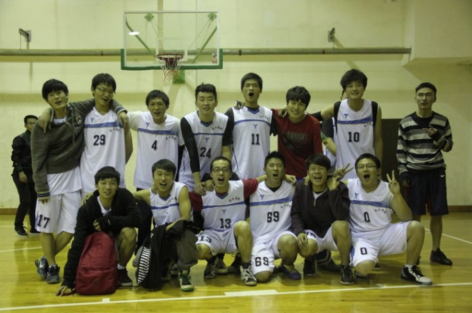 第二屆“財(cái)大之星”籃球聯(lián)賽打響戰(zhàn)鼓（之一）