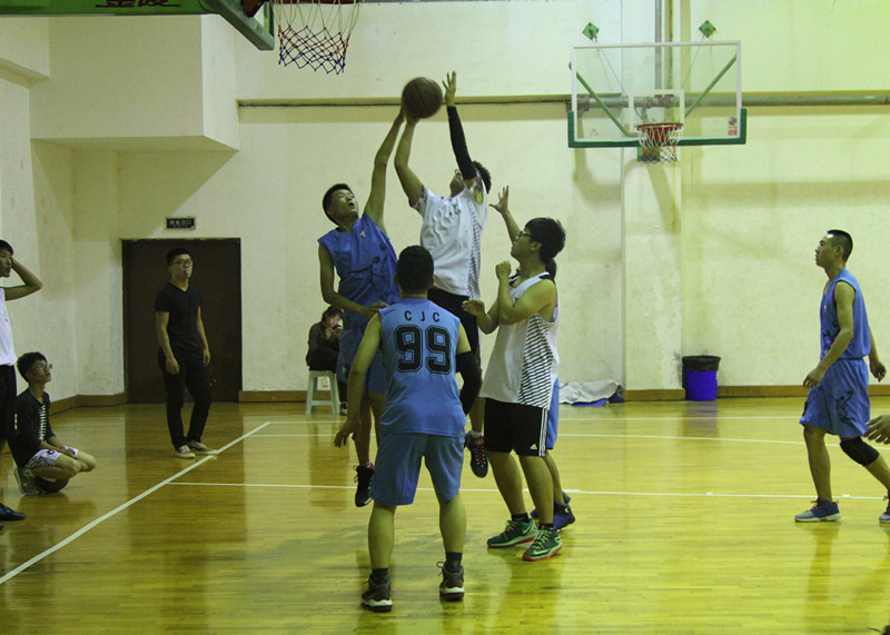 新生杯籃球賽——憾負公管，我院爭奪季軍