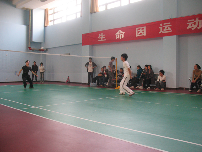 “新生杯”羽毛球賽,我院成功挺進(jìn)四強(qiáng)