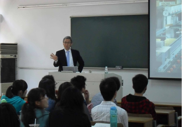 日本岐阜大學(xué)前澤重禮教授來我院作學(xué)術(shù)交流