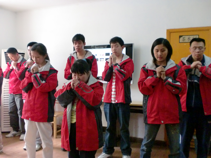 奉獻無價 愛心無界 ——我院圖書義賣款捐贈儀式