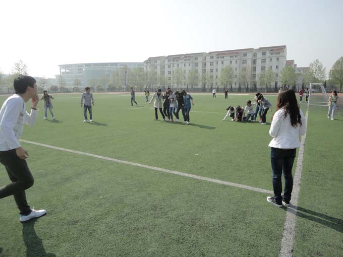 我院趣味體育節(jié)圓滿(mǎn)結(jié)束